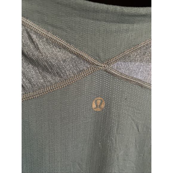 Lululemon Lt Aqua S/S Top Tee Sz ?Womens Hip Area Ruche Sheer Activewear EUC - Picture 4 of 7